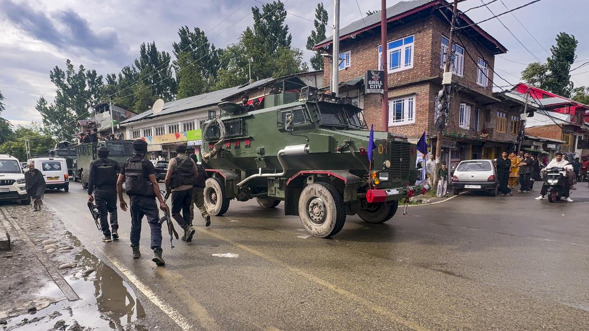 anti-terror-operation-in-j&k’s-kulgam-enters-seventh-day