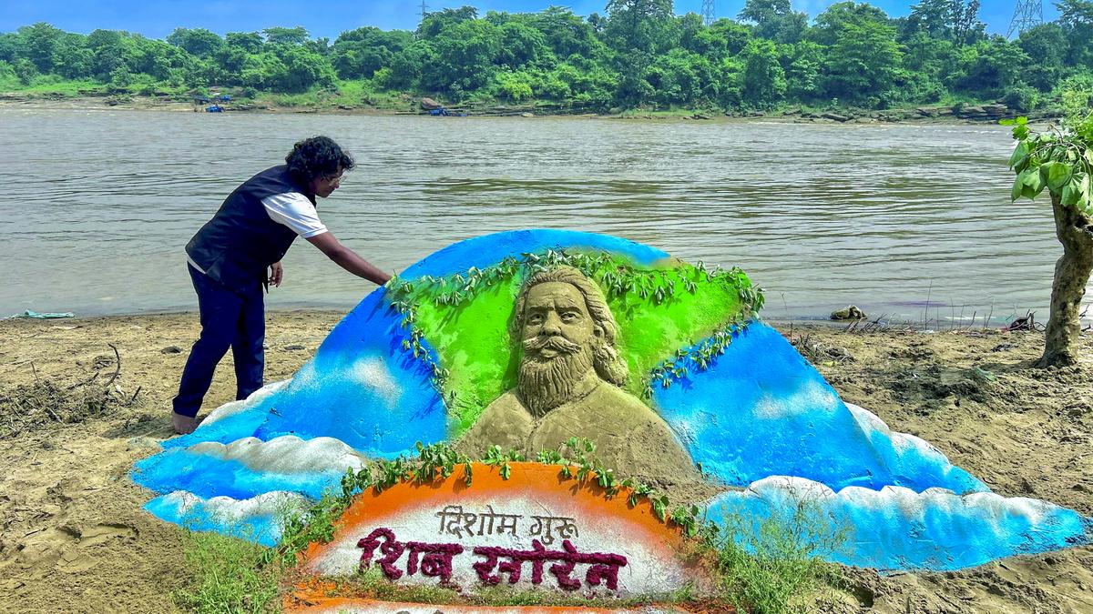 jharkhand-congress-demands-bharat-ratna-for-shibu-soren,-tribal-university-in-his-name