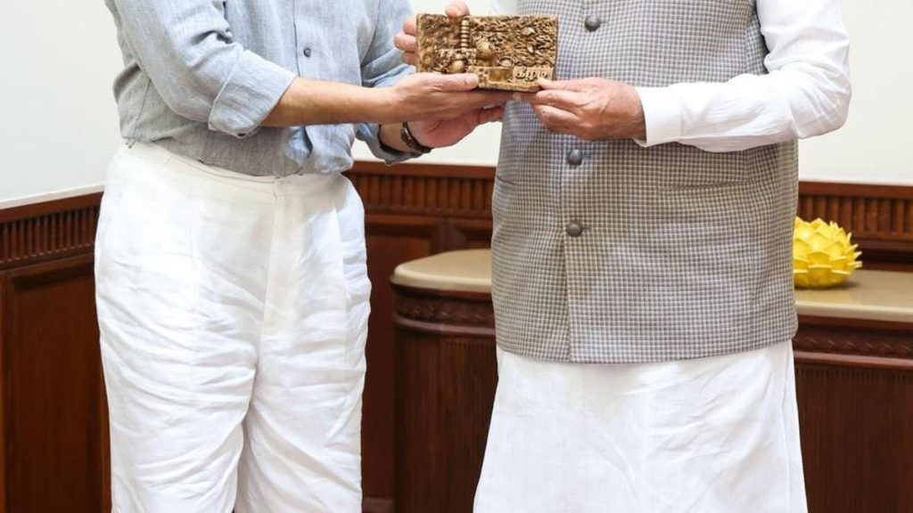 Kamal Haasan Meets PM Modi to Discuss Keeladi Preservation