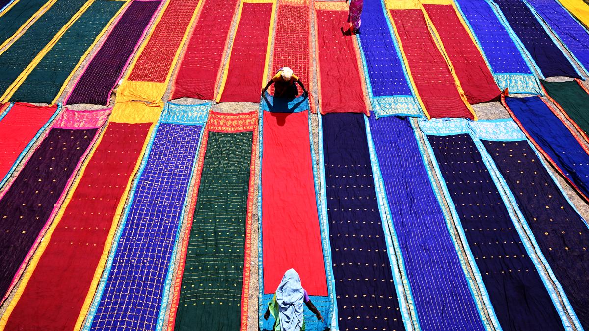 the-warped-weft:-a-handloom-story