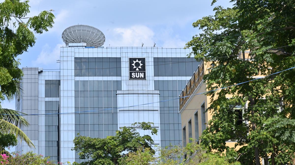sun-tv-share-dispute:-‘dayanidhi-maran’s-legal-notice-against-brother-kalanithi-withdrawn,-issues-resolved’