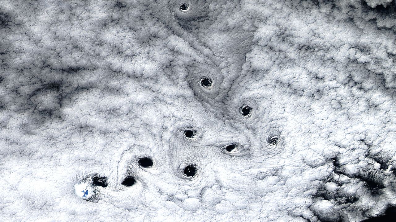 10 bizarre ‘dark voids’ appear in the skies over uninhabited island near Antarctica — Earth from space