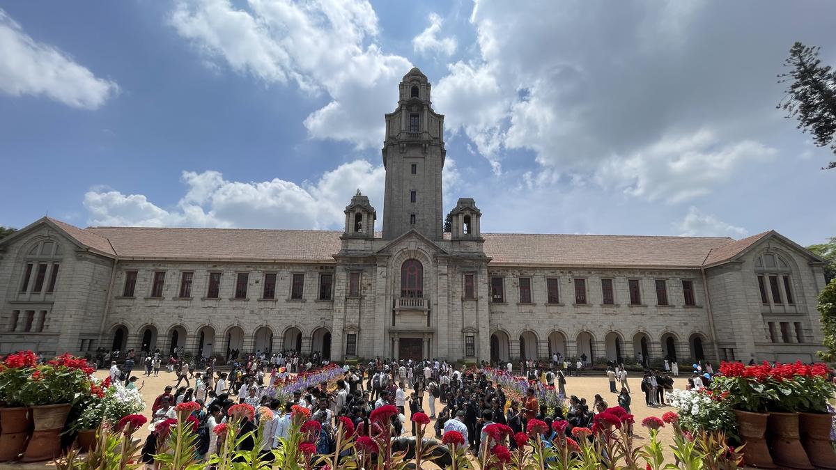 iisc-study-highlights-how-h5n1-influenza-poses-serious-risk-to-humans