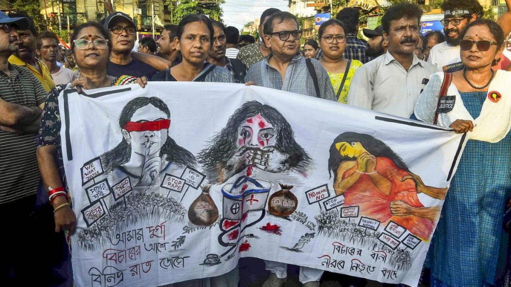 one-held-for-‘assaulting’-police-constable-during-rg-kar-crime-anniversary-protest