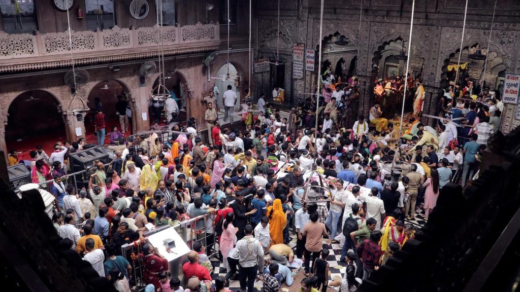 Uttar Pradesh Assembly Proposes Trust for Mathura's Banke Bihari Temple