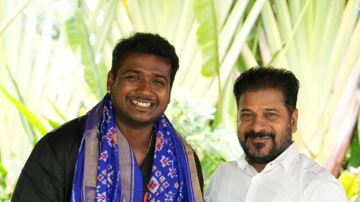 singer-rahul-sipligunj-thanks-telangana-cm-revanth-for-₹1-crore-cash-award
