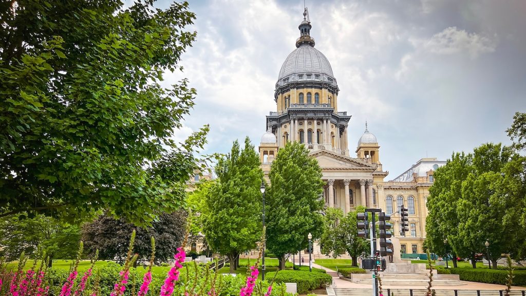 This Illinois city should be the first stop on your Route 66 road trip