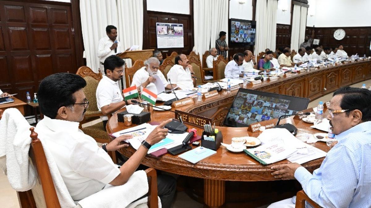 tn.-cm-stalin-reviews-implementation-of-‘ungaludan-stalin’,-‘nalam-kaakkum-stalin’-programmes