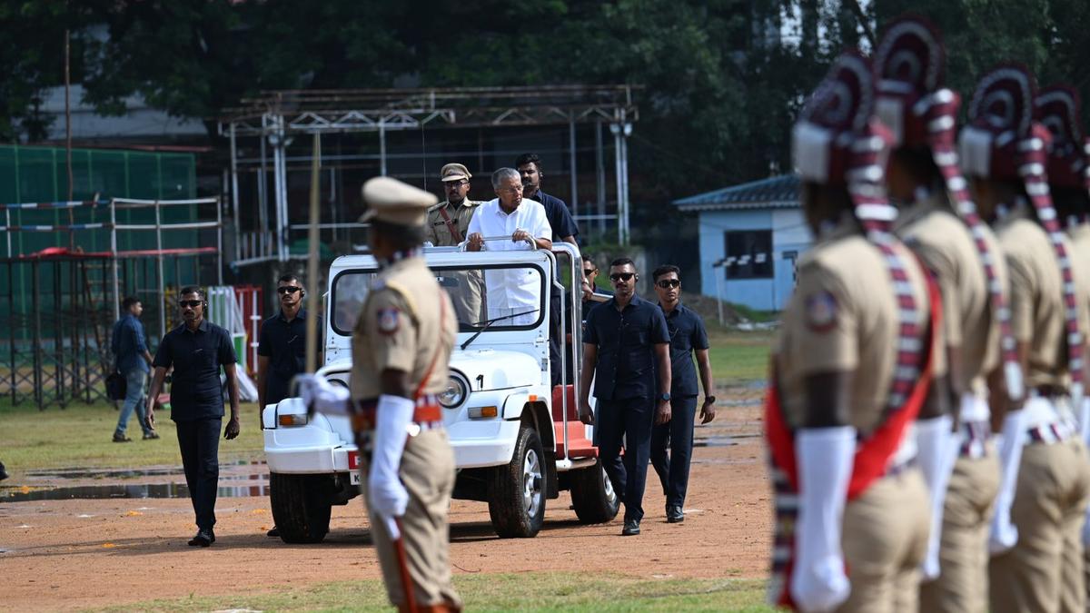 kerala-cm-pinarayi-vijayan-warns-of-threats-to-sovereignty-and-social-harmony-in-independence-day-address