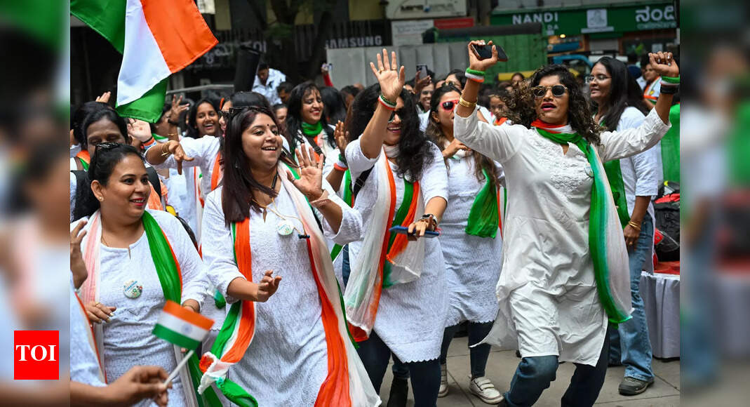 79 women ride with 79 metre flag for 79th I-Day