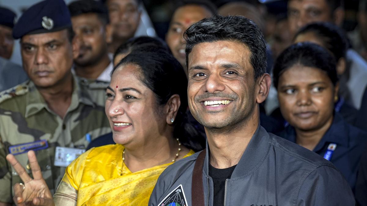 shubhanshu-shukla-returns-to-india-to-a-warm-welcome