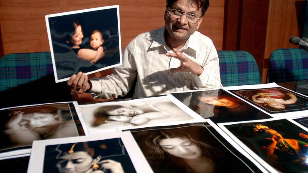Lensman from Visakhapatnam gets ICS Honorary Fellowship
