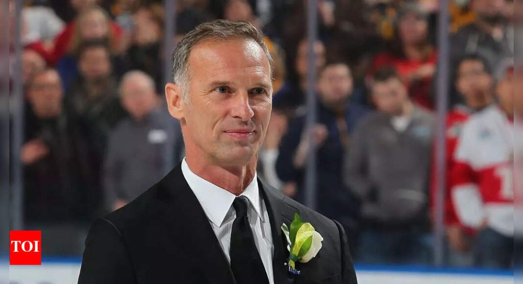 “President applauded the criminal”: Dominik Hašek blasts U.S. for honoring a war criminal as Donald Trump rolls out red carpet for Vladimir Putin