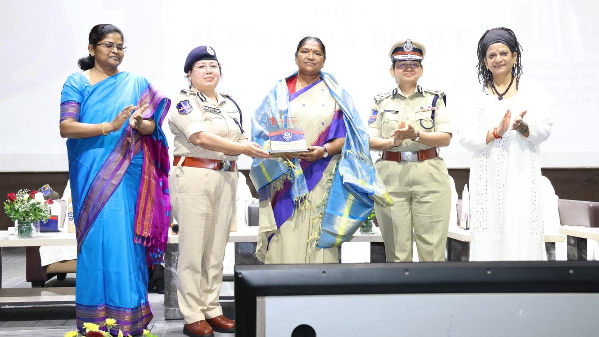 telangana-holds-first-state-level-women-police-officers’-conference