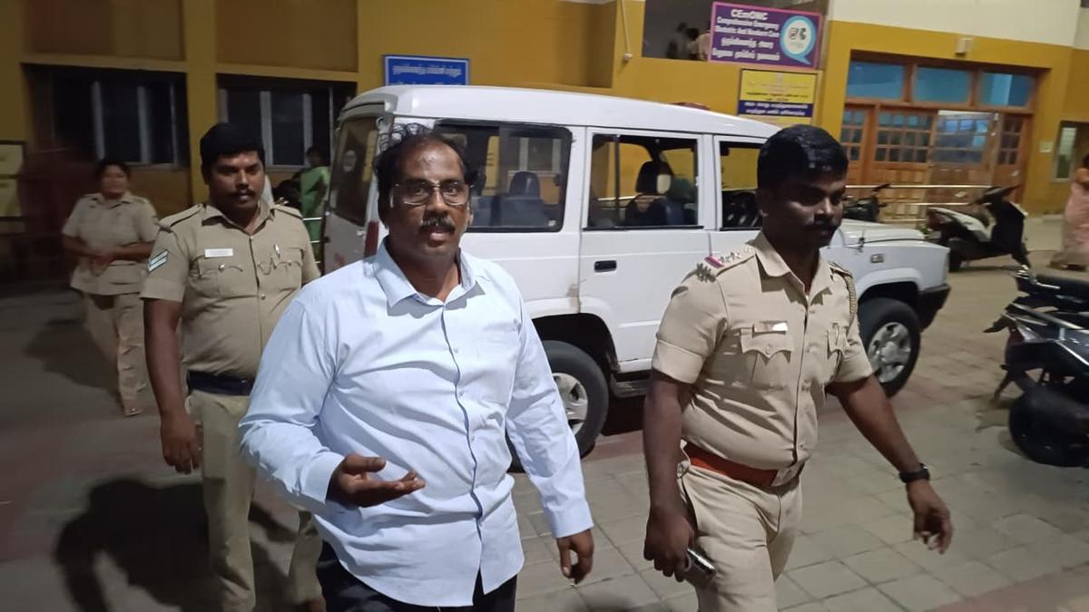 man-held-for-running-illegal-sex-determination-test-centre-in-tirupattur