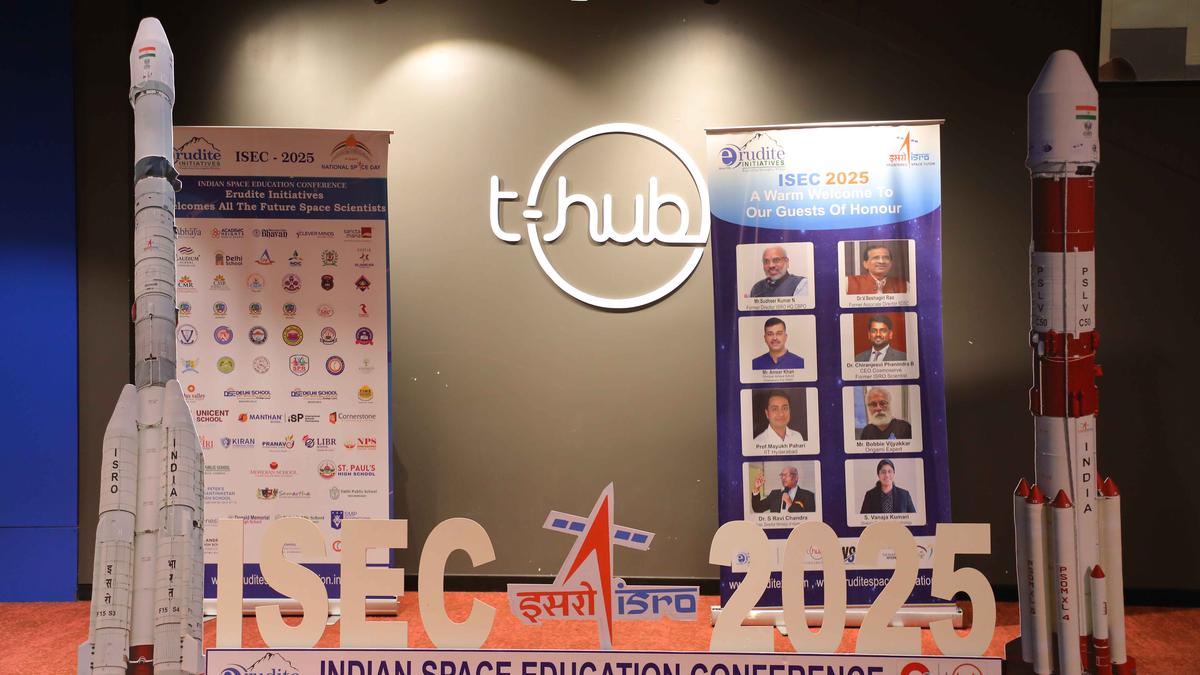 400-students-participate-in-indian-space-education-conference