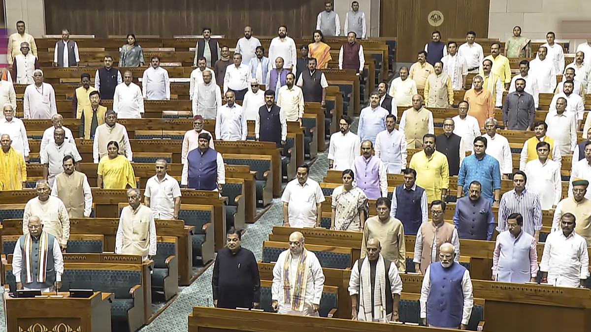 2025-monsoon-session-of-parliament:-lok-sabha-passed-12-bills,-rajya-sabha-14-in-amid-opposition-protests