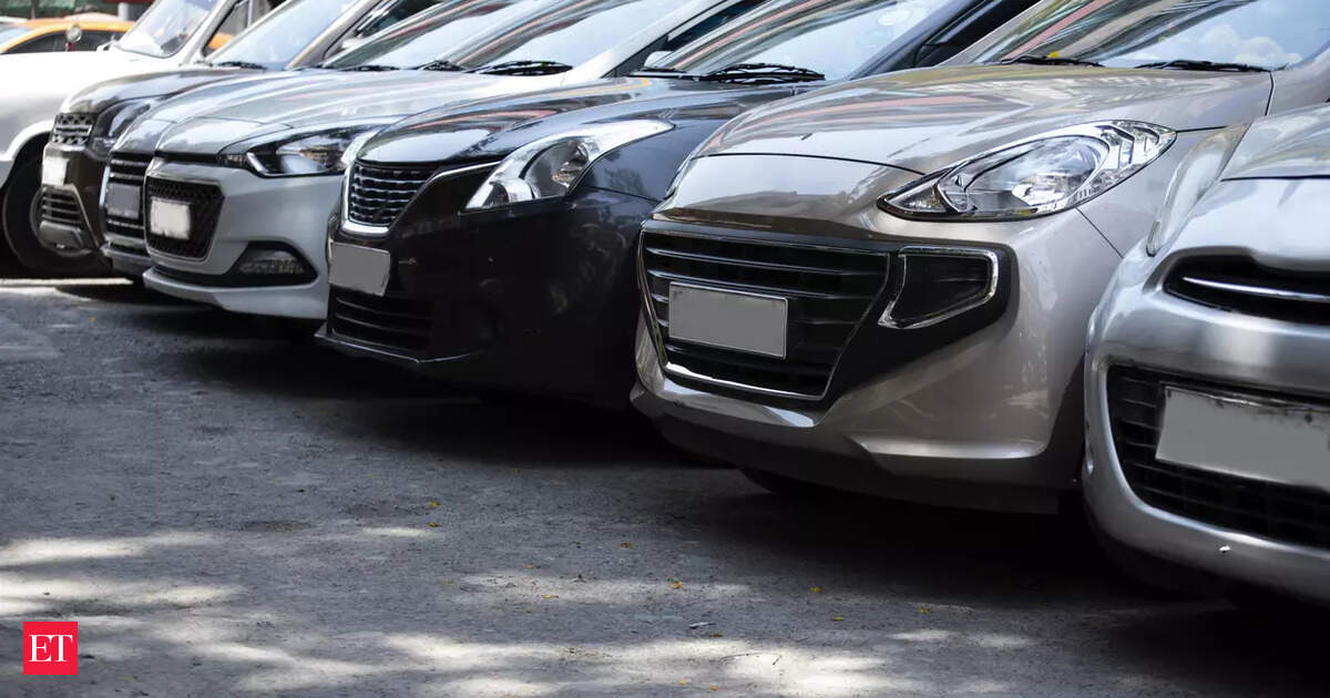Govt raises registration fee for vehicles over 20 yrs