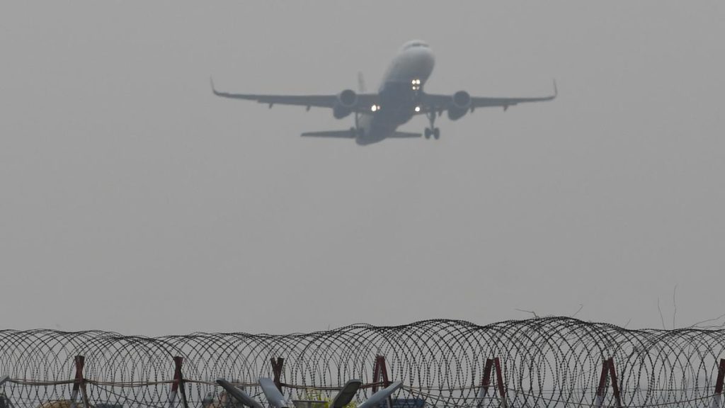 India extends airspace closure for Pakistan planes till September 24