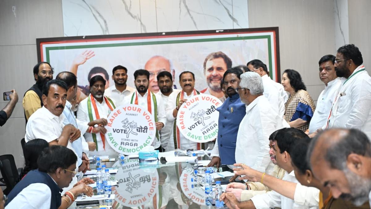 congress-party-to-give-42%-seats-to-bcs-in-local-body-polls,-and-take-vote-theft-campaign-to-villages