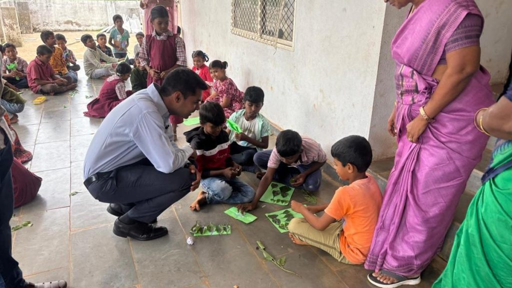 No Bag Day' Promotes Creativity Among Students