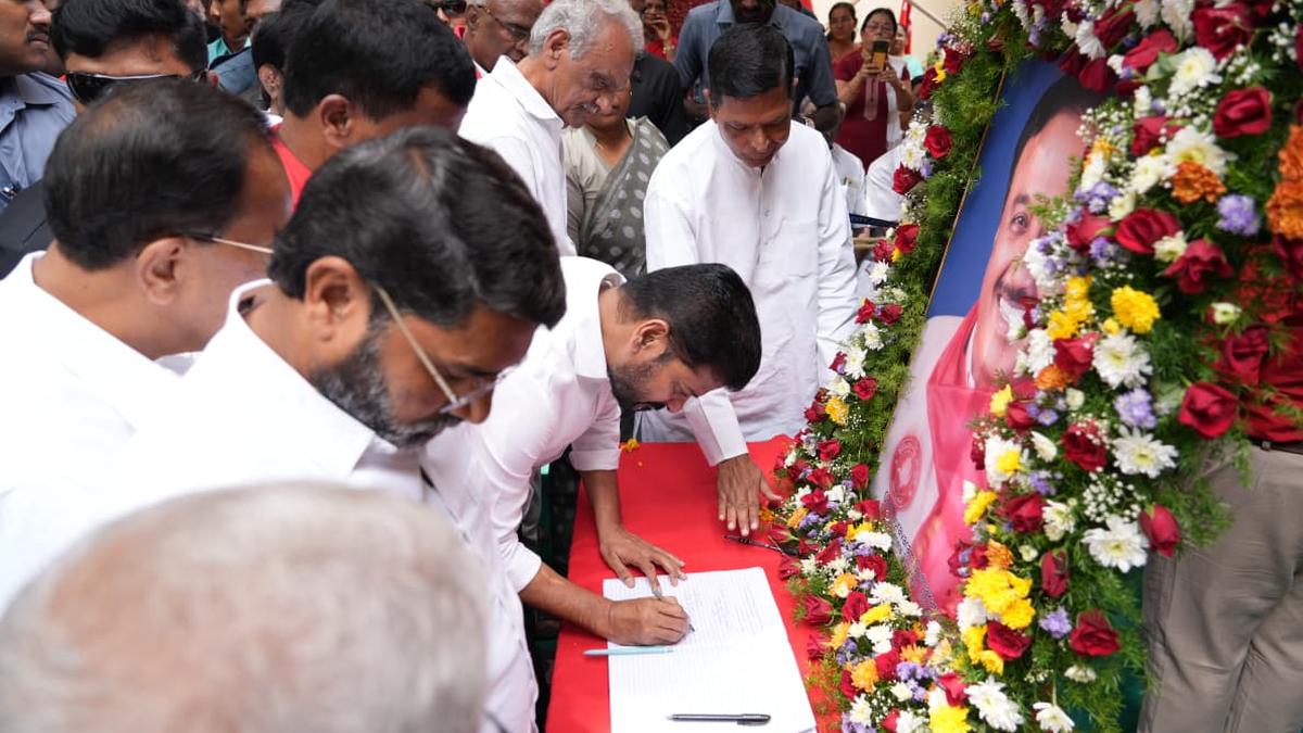 government-would-ensure-communist-veteran-sudhakar-reddy’s-name-remains-etched-in-telangana-history:-revanth-reddy