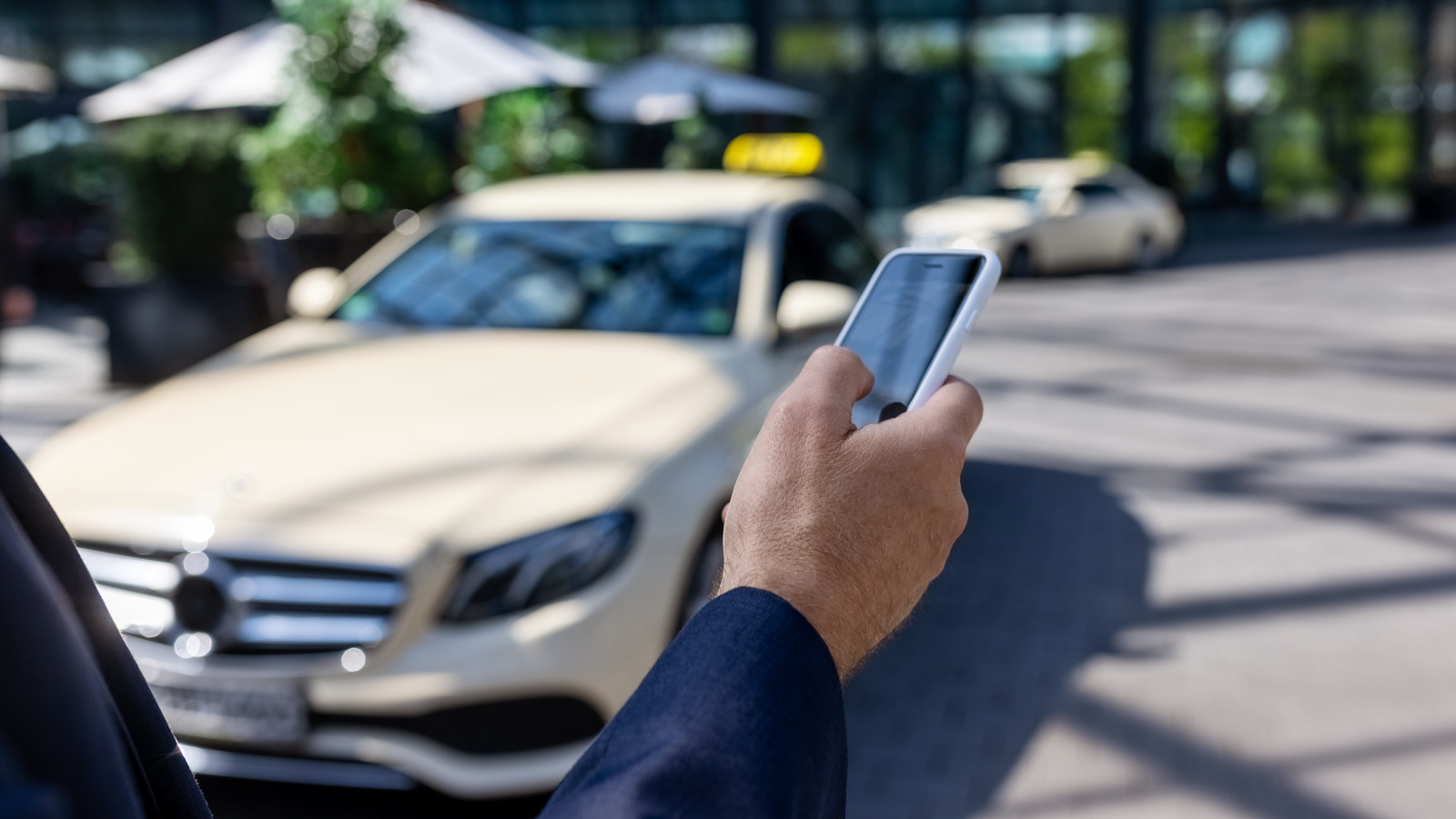 Have An Old iPhone Collecting Dust? Here’s How To Use It As A Dash Cam