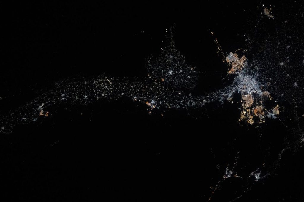 ISS astronaut captures Egypt’s glittering Nile River at night | Space photo of the day for Aug. 26, 2025