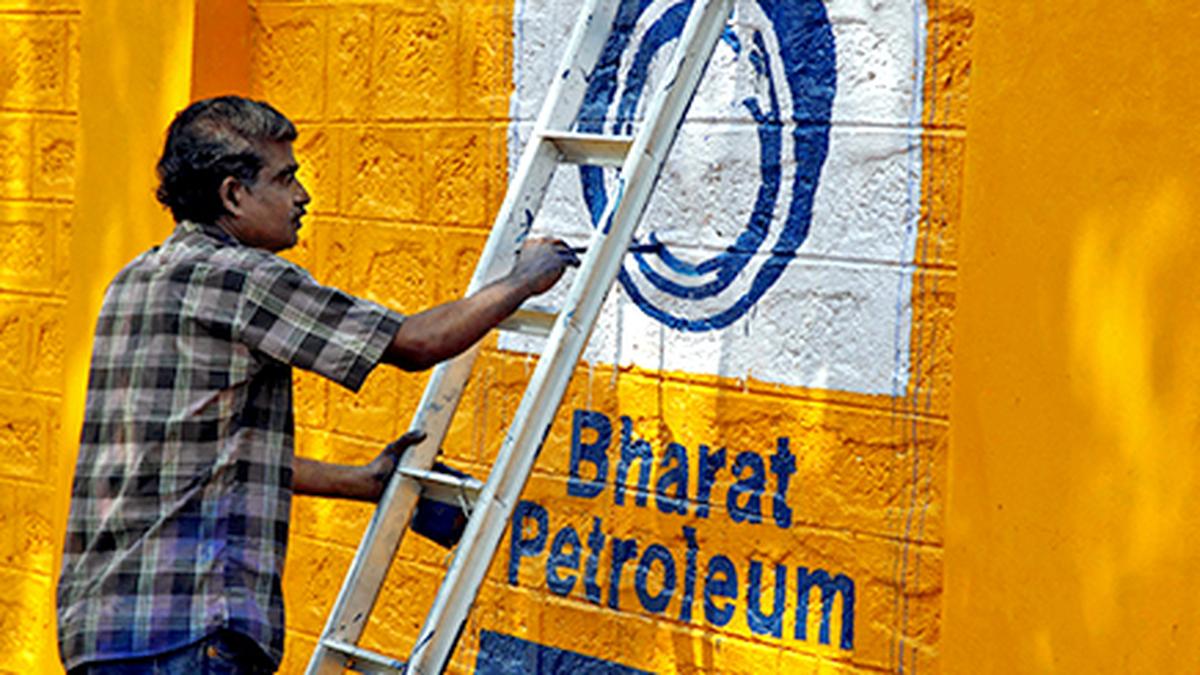arunachal-to-get-city-gas-distribution-network;-bpcl,-oil-sign-agreement-to-set-up-jv