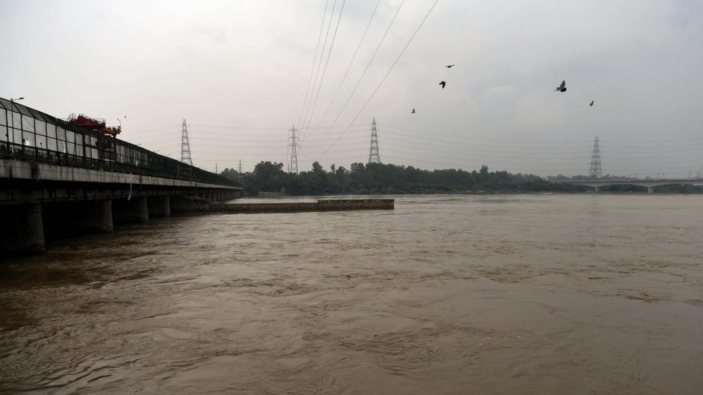 Yamuna Water Level Rises Toward Danger Mark in Delhi
