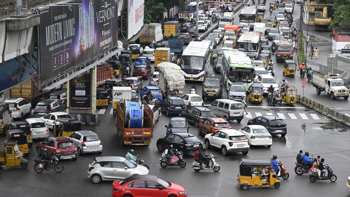 chaos,-cacophony-at-hyderabad’s-sangeet-junction