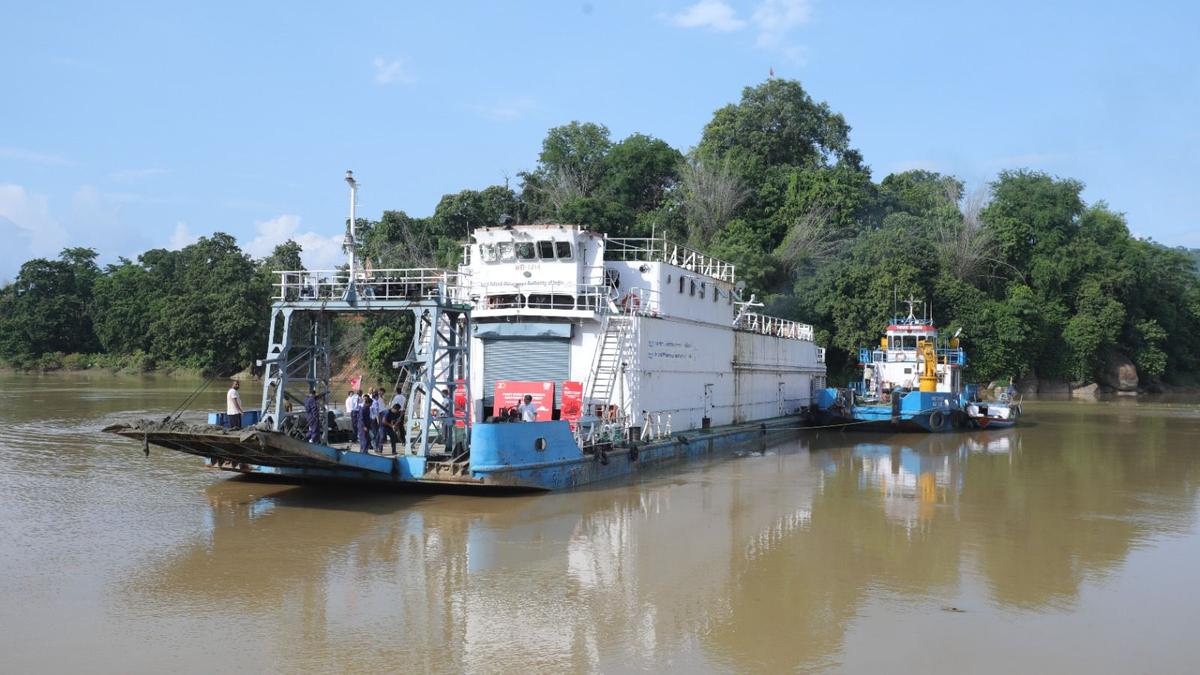 waterborne-freight-transport-resumes-in-assam-after-10-years