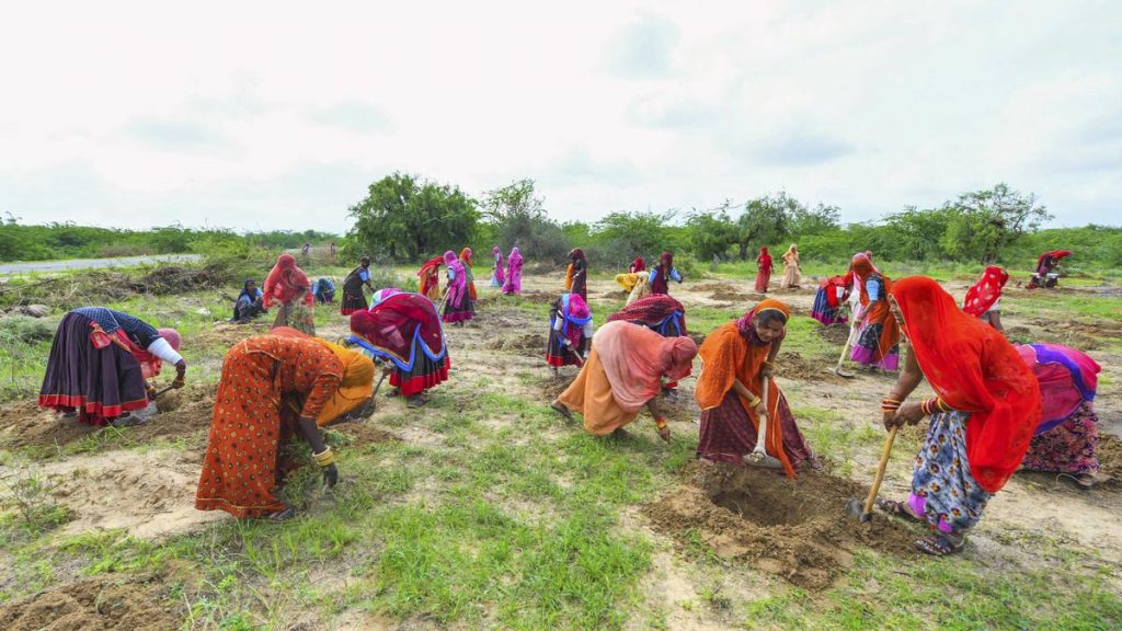 West Bengal government and Centre are not keen for resumption of MGNREGA, despite Calcuttal HC order