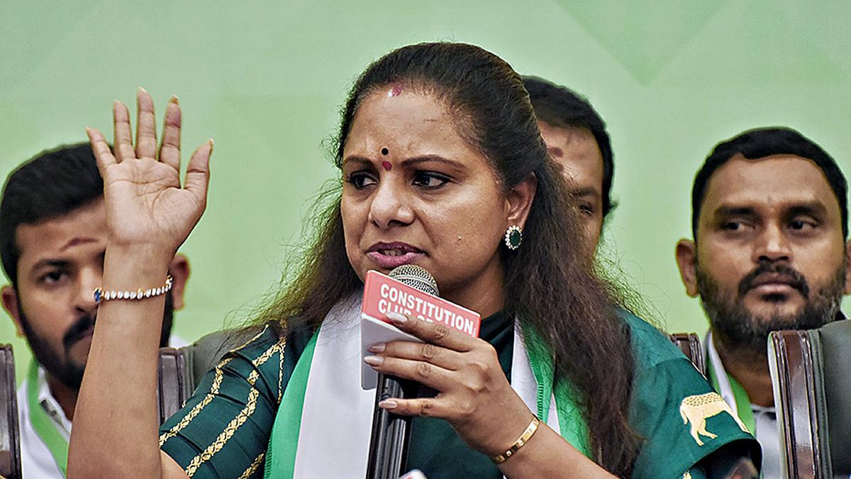 party-‘insiders’-behind-the-unpalatable-comments-against-me,-says-trs-mlc-kavitha