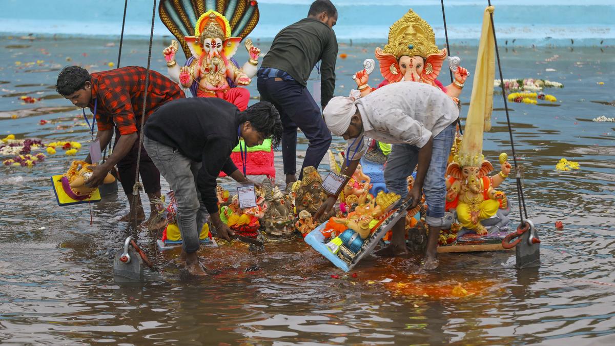 start-early,-reach-safely:-hyderabad-police-on-ganesh-idol-immersions