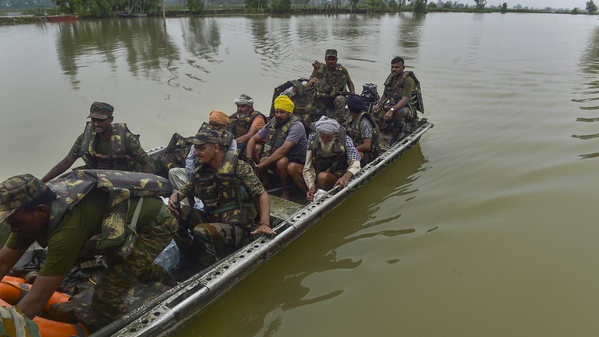 amit-shah-speaks-to-punjab-governor,-cm;-takes-stock-of-flood-situation