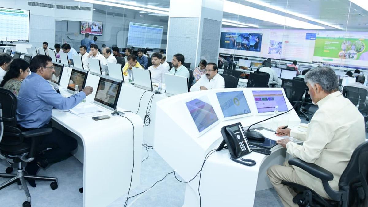 naidu-urges-centre-to-help-ap.-meet-its-urea-needs