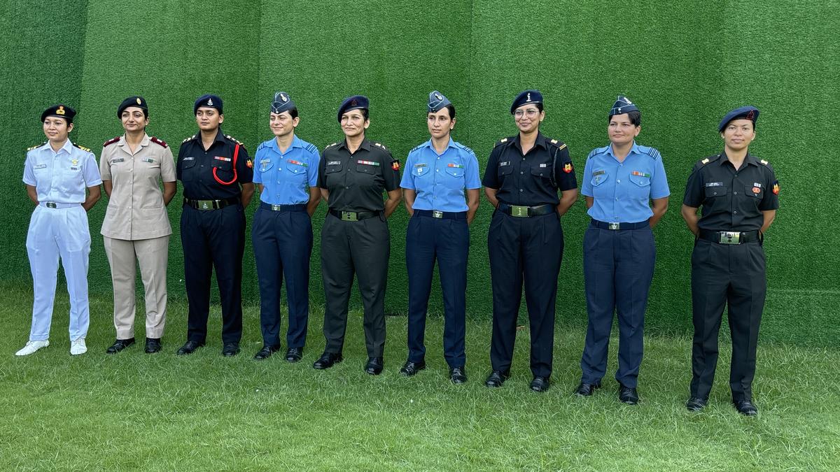 in-a-first,-indian-armed-forces’-all-women-sailing-team-to-circumnavigate-the-globe