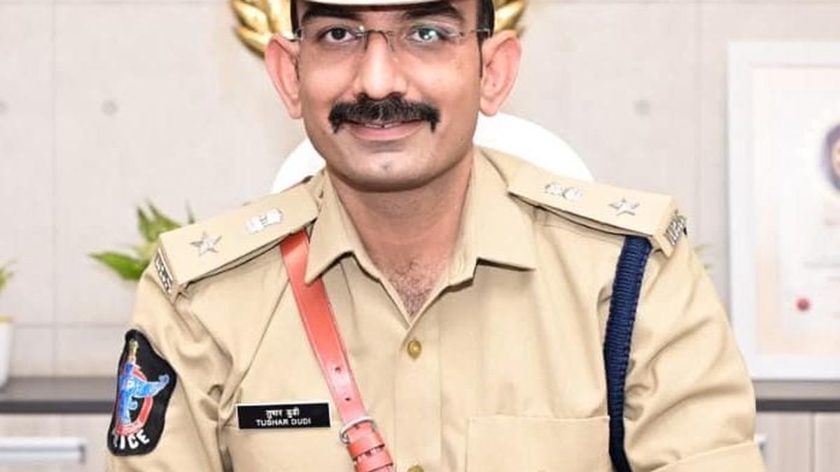 new-sp-prioritises-women-safety,-fight-against-ganja-in-chittoor
