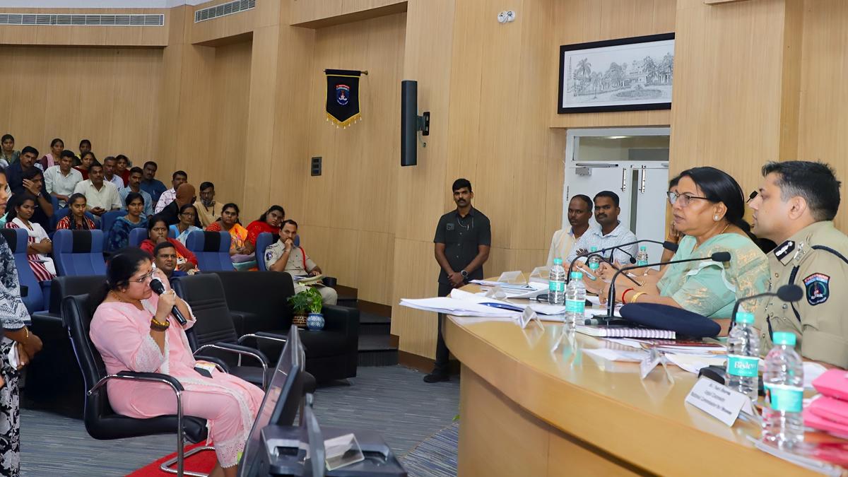 ncw-holds-women’s-grievance-hearing-in-cyberabad,-takes-up-56-cases