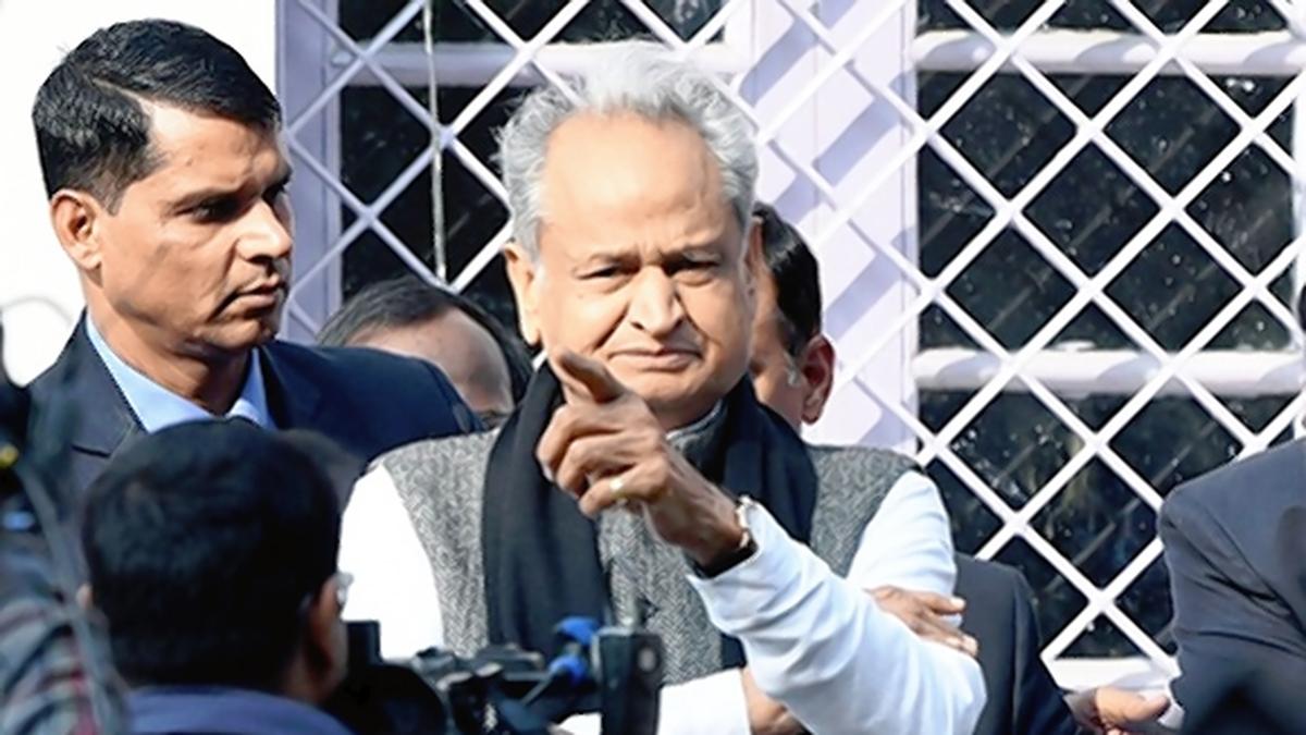 rajasthan-high-court-accepts-acb’s-closure-report-in-government-toppling-case