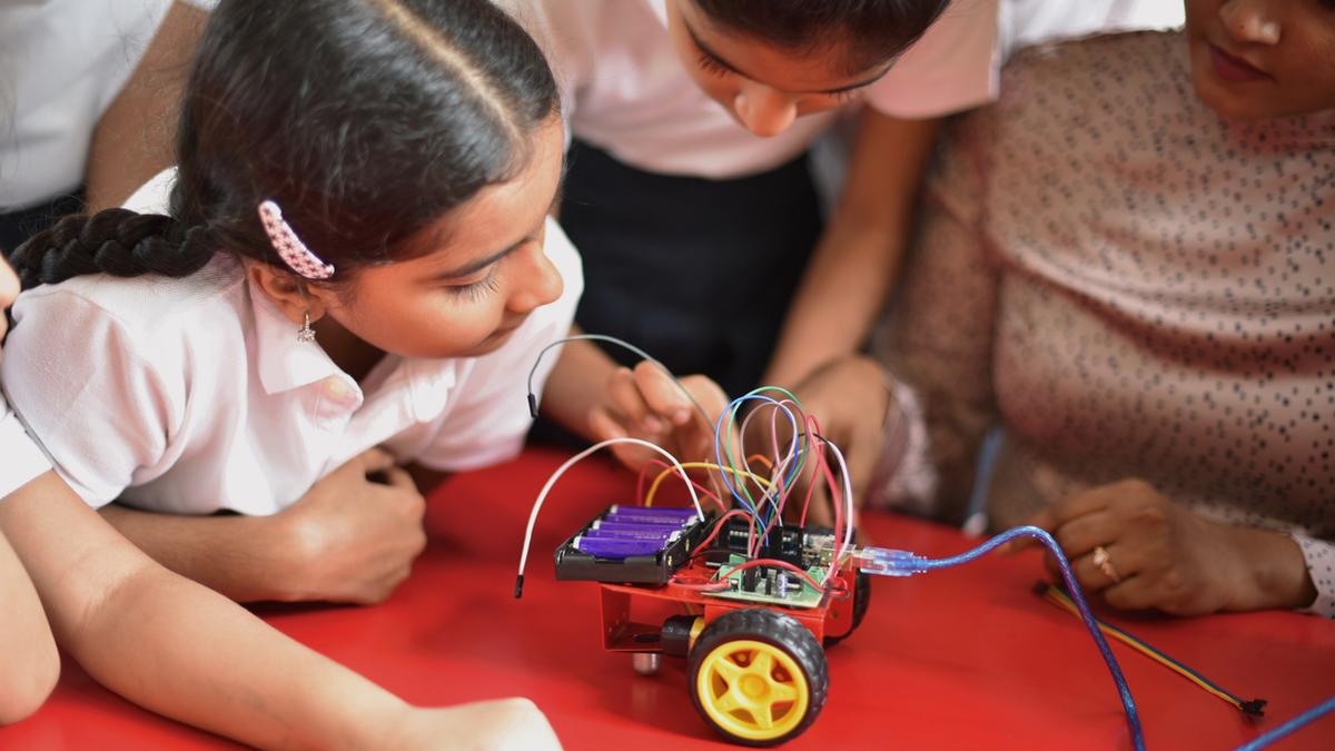 kite-distributes-robotics-kits-to-lakshadweep-schools-to-boost-stem-education