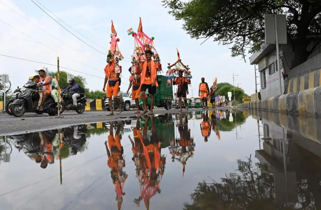 Gen Z kanwariyas barefoot, jobless, six hundred km for likes