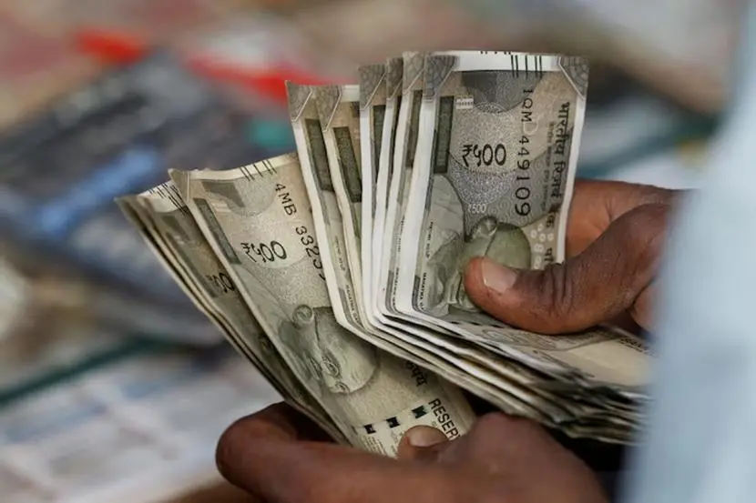 India eases export rules for rupee invoicing