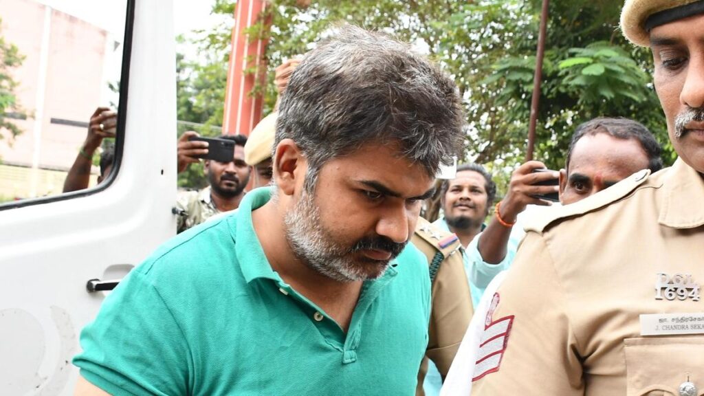 Supreme Court Considers Central Probe in Tamil Nadu ED Bribery Case