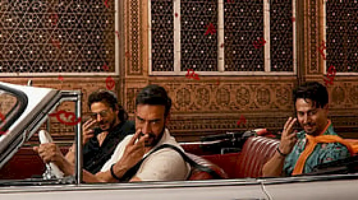 Maharashtra FDA issues notices to SRK, Devgn, Shroff over Vimal ad
