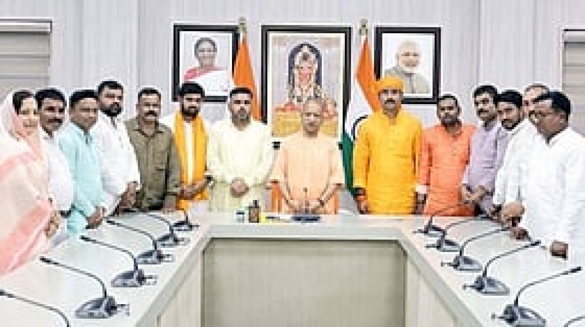 UP Minister Orders Action Over Delayed Transformer Replacements