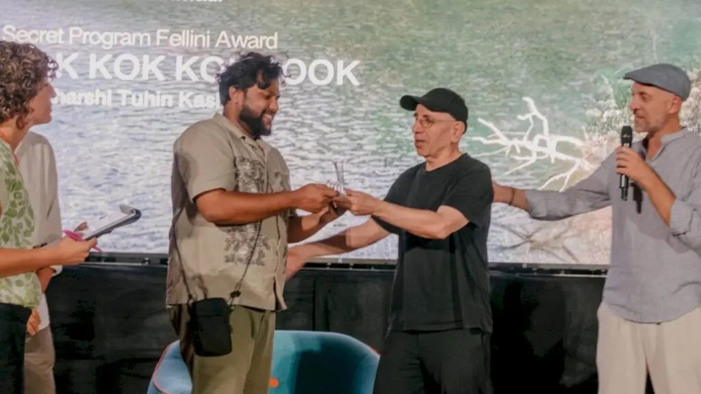 Assam filmmaker Maharshi Tuhin Kashyap wins Fellini Award in Italy