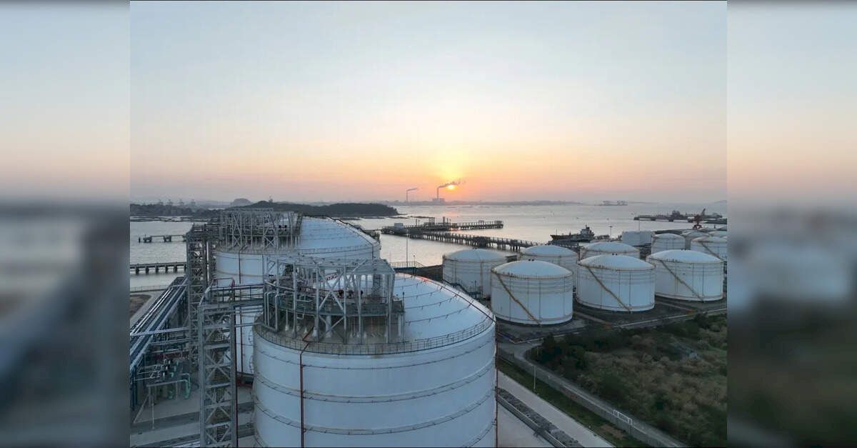 SECI seeks CO₂ suppliers for green urea and methanol
