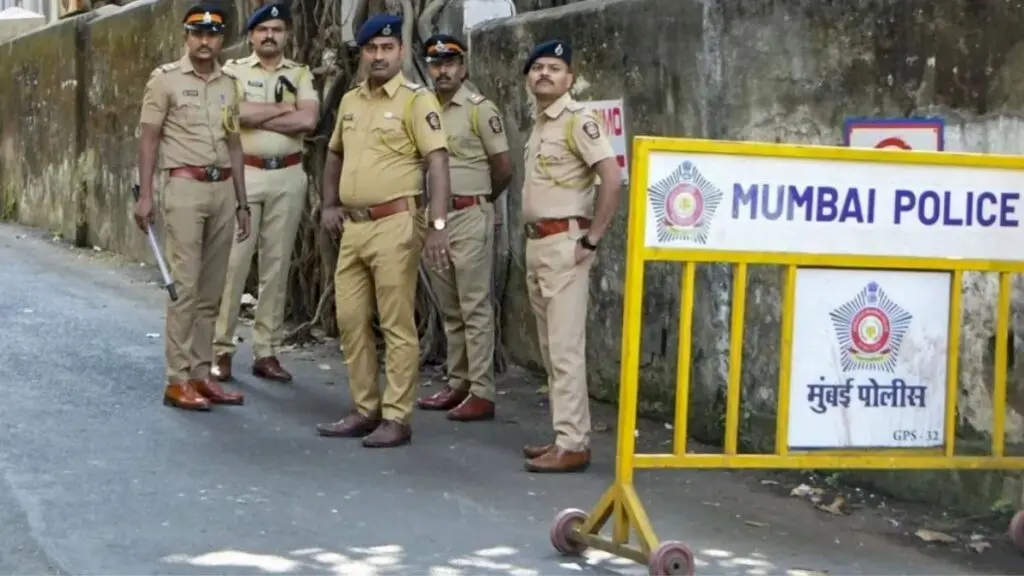 Navy sailor and family found dead in Mumbai home